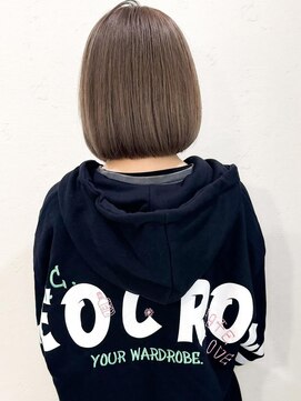 セルカ 新宿(CERCA) ハイトーンホワイトミルクティーベージュ韓国ボブ