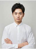 白シャツとの相性抜群20代男性の束感ショート