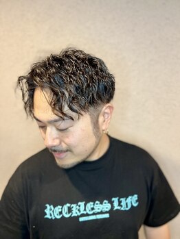 髪工房ケンズ 上新庄(髪工房ken's)の写真/大人気の波巻きパーマ、ツイストスパイラルで”なりたい”を叶えます！あなたにぴったりのStyleを☆