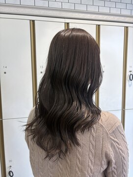 暗めブラウンカラー