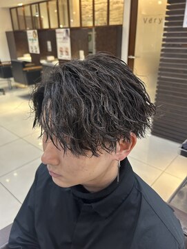 フォルテ 草薙店 縦落ちツイストスパイラル　波巻きパーマ