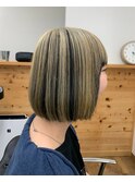 ブリーチが活きるダブルカラーボブ
