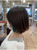 グリーン×インナー×ワンレングスボブ
