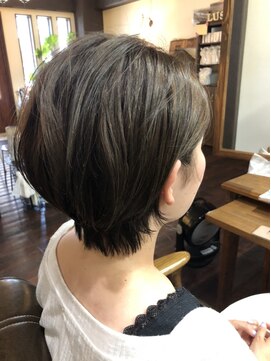 ヘアールスト(Hair Lust) Hair Lust 後ろ姿美人ショート