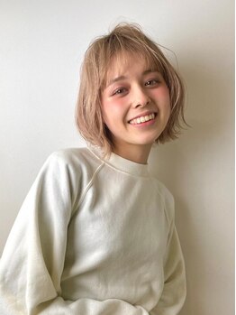 アデプト 綾瀬店(adept)の写真/洗練されたデザイン性と透明感のあるカラーが魅力☆【綾瀬/ショート/ハンサムショート】