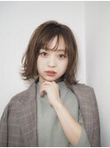 デザインカラーレイヤーカットウェットヘアオリーブベージュ