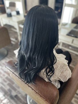 モルーア 錦糸町(Moruadh) 透明感あふれるブルーグレージュ×艶カール