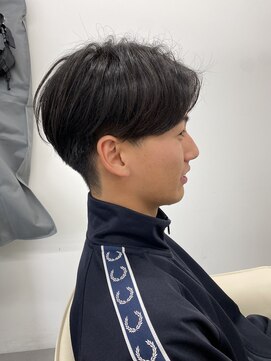 ジエクト アイロ 江坂駅前店(The Ect ilo) 就活生や社会人にオススメ　印象のいいセンターパート