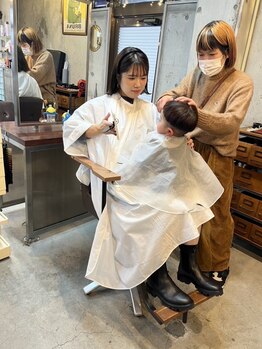 ロッキ(lokki)の写真/落ち着いた雰囲気の空間で髪の悩みを相談しやすい◎お子様とご一緒のご来店もOKです♪