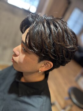 レオン(LEON) ツイスパ　波巻き　フェザー　パーマ