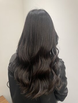 リリアーナ(LILIANA) グレージュカラー 透明感カラー 髪質改善 縮毛矯正 ヘアセット