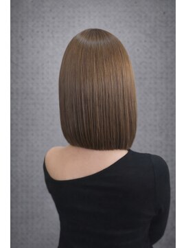 カットワークススリックバイフェローズ(CUT WORKS SLICK by fellows) 艶ボブ×ナチュラルブラウン