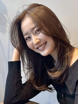 バックステージ back stage ミディアムレイヤー顔周りレイヤー似合せカット前髪くびれヘア