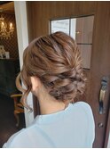 大人可愛いお呼ばれアレンジ
