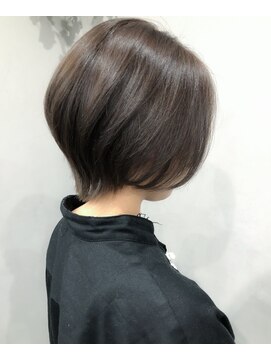 シャムオーツー 国分寺(CHAM:O2) 大人・丸み・くびれショートスタイル