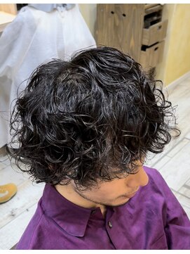 グルーマーズトウキョウ(GROOMER/S TOKYO) ミディアムウルフ【ツイストスパイラル　韓国マッシュ】