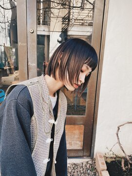 ロッソサンテ(rosso sante) クールなワンレンボブヘア