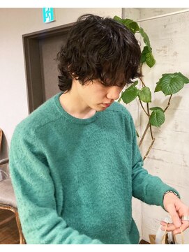 リュドール 栄(Rue D’or) 20代30代ゆる巻きウェーブパーマ黒髪スタイル