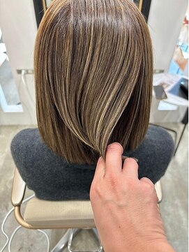 サンタフェ 柳津店(Santa'Fe) Santa'Fe式脱白髪染め白髪ぼかしハイライト/ショート