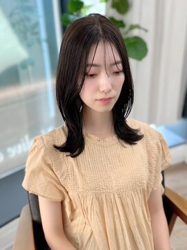 ネオリーブ クーロ(Neolive curro) 韓国前髪顔周り×美髪レイヤー[横浜/縮毛矯正/前髪縮毛矯正]