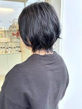 ヒビカ(HIBIKA) ショート×ネイビーブルー