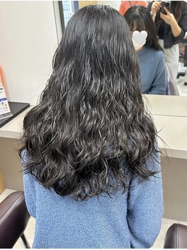 スーズ(sooze) ロングパーマ_くるくるパーマ_コテ巻き風パーマ