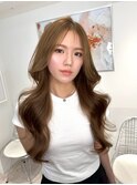 T119くびれヘア韓国風レイヤーカットロングブリーチなし透明感