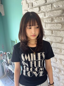 リーホリエ(Lee Horie) 大人気ミディアムレイヤー【MOMOKA】