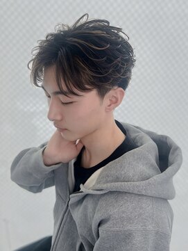 ジーナ 天神(Zina) フェザーショート