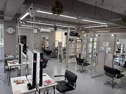 サロンティティ(salon titi)の写真