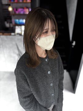 リル(LiLu) 透明感オリーブベージュ