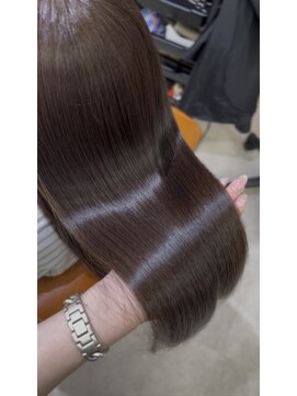 プレア(Pleare SALON&SPA) ナチュラル艶ベージュ