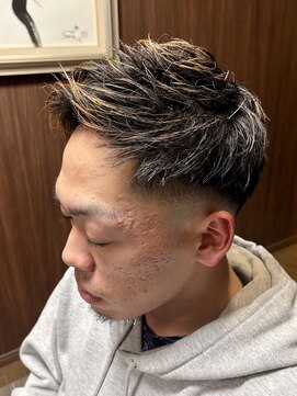 バーバークラシックス(BARBER CLASSICS) スキンフェードジェットモヒカン/カジュアル/新潟フェードカット
