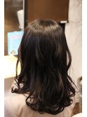 毛先ふんわりパーマスタイル
