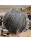ショートボブ