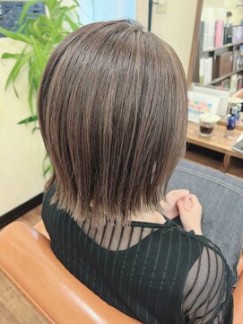 ヘア ミーツ ドレス プレローマ(HAIR meets dress pleroma) 立体感カラー/軽めきりっぱボブ