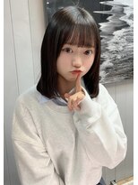 ロエナ(ROENA)&nbsp;20代30代40代50代デザインカラー暗めカラーグランマッシュ