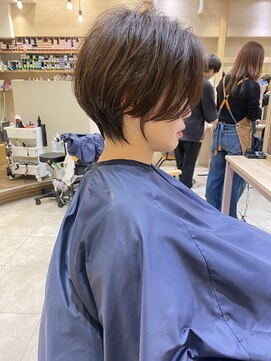 ルーチェヘアー 大人可愛い前髪なしセンター分けショート☆