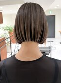 レイヤー白髪ぼかしハイライトダブルカラーインナーカラーボブ