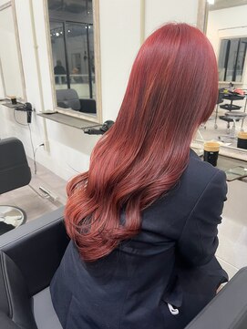 カフカ(CAFCA) 巻き髪/ロング/ボルドーカラー