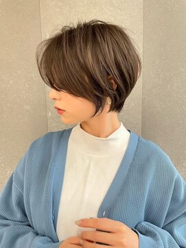 ロンドグロワール 大宮(Lond Gloire) 顔周り小顔レイヤーカット/黒髪地毛風カラー/大宮