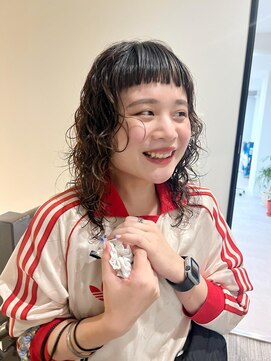 ナループロア ハチ(Nalu pu loa hachi) ウルフパーマ/ウェーブパーマ