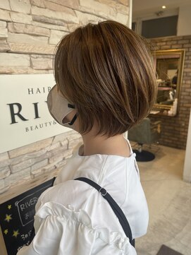 リバー(RIVER) 手櫛でキマるショート