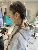 リーホリエ(Lee Horie) 【高木】タイトに編み込みarrange