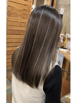 ヘアカロン 熊本本店(Hair CALON) ハイライトカラーケアブリーチ髪質改善トリートメント