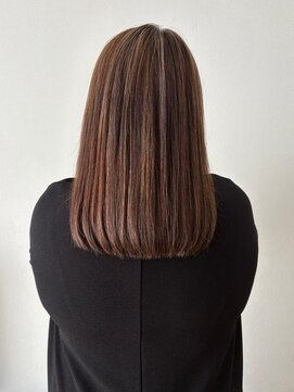 ヘアーブレイス(hair brace) ナチュラルハイライト × 艶ブラウン