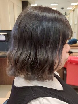 ヘアークリアー 春日部 おしゃれな大人のブリーチオンカラー×シルバーアッシュ