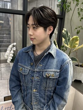 ウム(umu.) 韓国メンズ/センターパート/フェザーパーマ