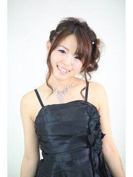 エスアンドエフ美容室 松富店(S&F) 愛され系アップスタイル