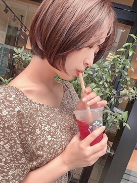 キャロル(CAROL) ショートのコーラルピンク